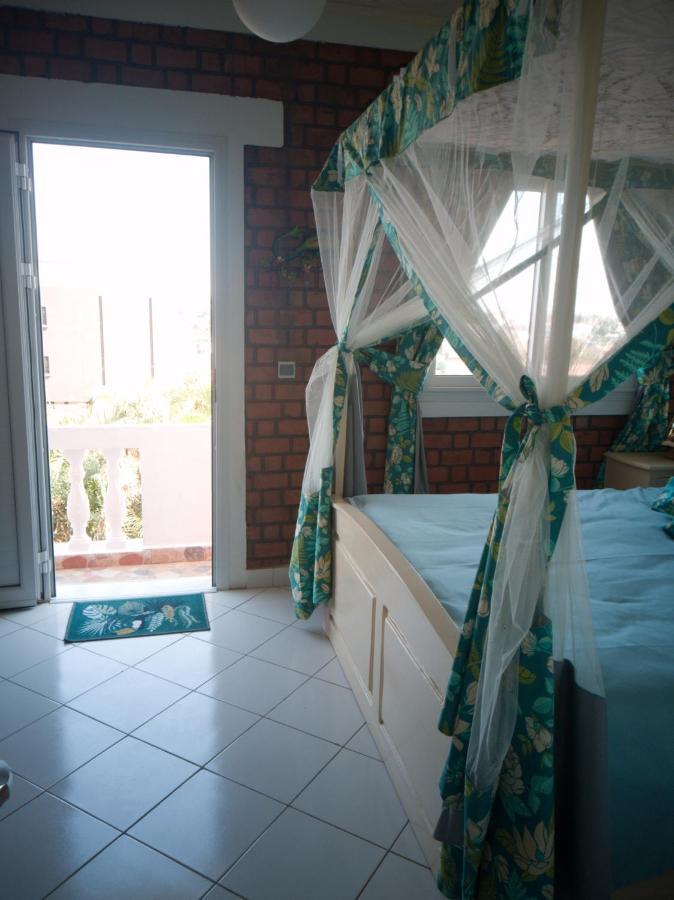 Avamada Lodge Ivato  Buitenkant foto