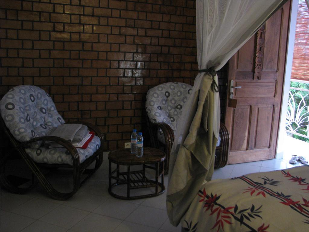 Avamada Lodge Ivato  Buitenkant foto