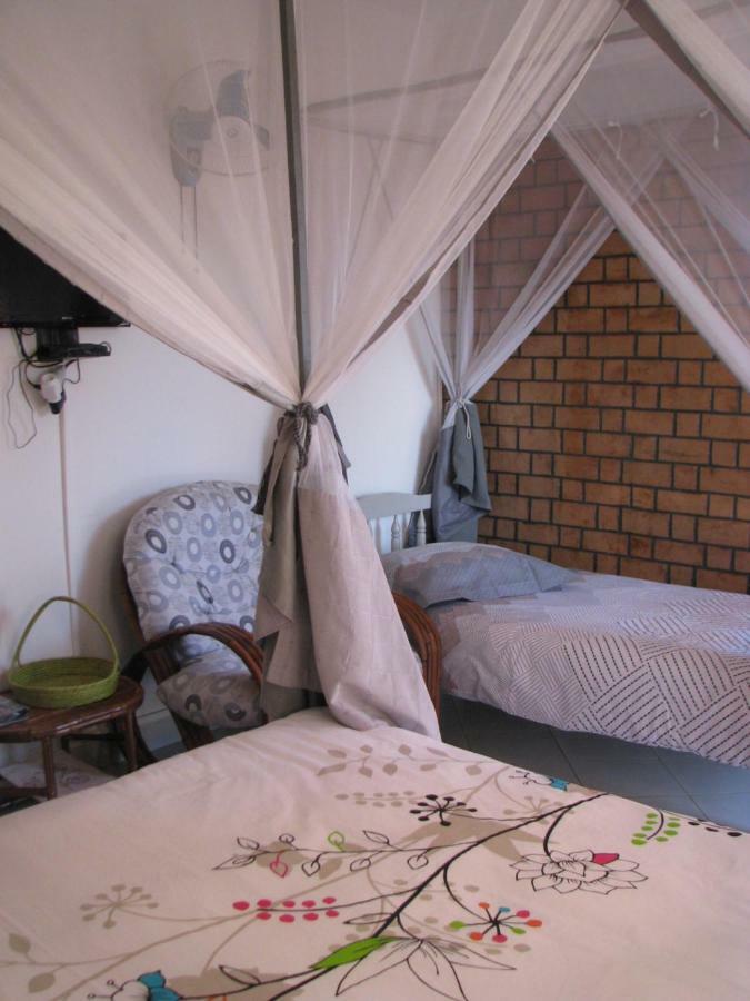 Avamada Lodge Ivato  Buitenkant foto